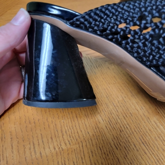 Dolce Vita, Black crochet front high heel sandal, Size 81/2M - Picture 4 of 6